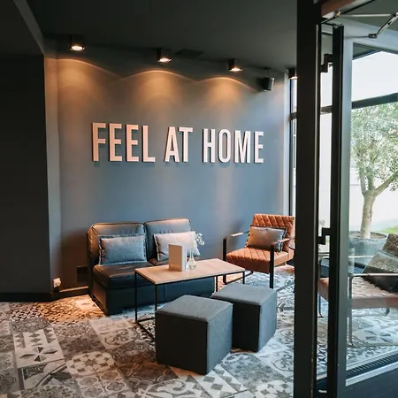 Coffee Fellows Hotel 3*