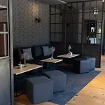 Coffee Fellows Отель Пуххайм