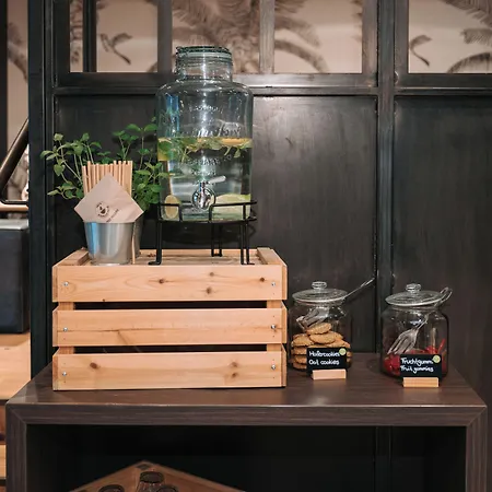 Otel Coffee Fellows